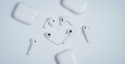 人々は AirPods や補聴器をどのくらいの頻度で掃除しているのでしょうか? その答えはあなたを驚かせるかもしれません!
