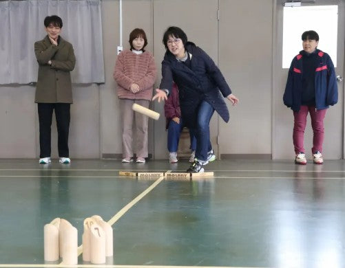 手話でこつや狙いを伝え合い 聴覚障害者向けにモルック教室「楽しめた」