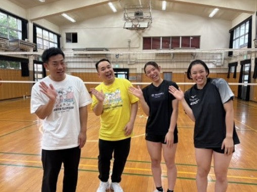 ミルクボーイ、『24時間テレビ』デフバレー日本代表姉妹に密着 おなじみのネタが驚きの進化→耳の不自由な人も楽しめるオリジナル漫才披露【コメントあり】