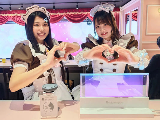 デフリンピック開催年に、“コミュニケーションのバリア”を越えていく!ピクシーダストテクノロジーズとあっとほぉーむカフェ、「会話が見エール♡メイドカフェ」開催