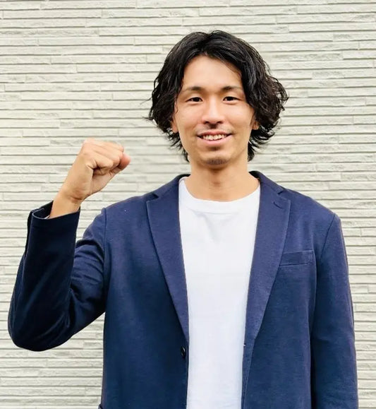 ライフネット生命保険 アスリート社員岡部祐介が世界大会「第25回夏季デフリンピック競技大会 東京2025」代表選手に内定(十種競技)