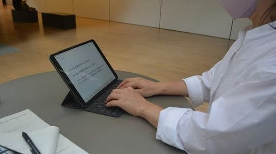 知能高すぎて孤立…「IQ130台」ろう者の生きづらさ いじめの理由は「聞こえないのにできるから」
