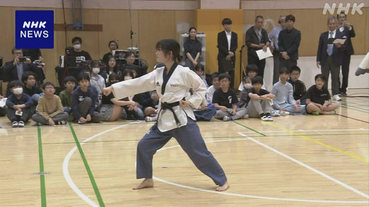 デフリンピック 聴覚障害者の選手らが小学校で特別授業 東京