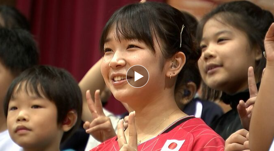 香川県出身のデフバドミントン日本代表、片山結愛選手 聴覚支援学校の子どもたちと交流
