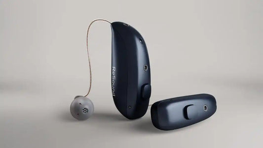 GN、AI駆動型補聴器ReSound ViviaとSavi Essential製品ファミリーを発売