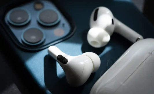 Apple、iOS 18でAirPods Proの「補聴器モード」を開始するとの新報告