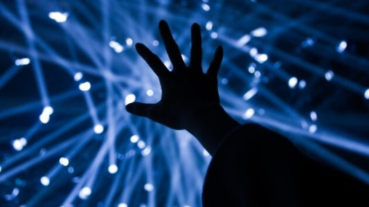 最新の研究結果で、18~44歳の成人の約42%が人生のいずれかの時点で難聴を経験、約84%がフェス等でイヤープロテクターをしたことがないと回答