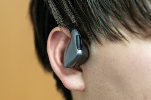 TVや会話の聞こえにくいをサポート！ 集音機能付き骨伝導ワイヤレスイヤホンを試してみた