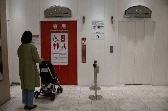 店外案内、トイレ介助…企業、障害者への配慮義務化で「どこまで応じるか」線引き課題