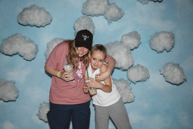 『スクラッパー』監督が語る“主演子役”のキュートな素顔　話を聞きたくない時は「補聴器をオフに（笑）」