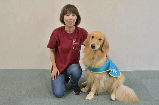 １頭に２年間、３００万円…手足不自由な人支える「介助犬」、育成の原動力は利用者の声