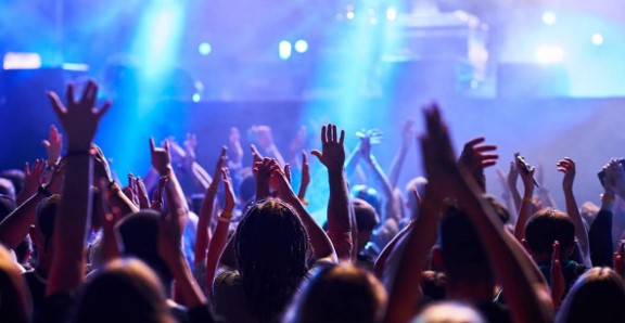 難聴を引き起こす可能性が最も高い趣味