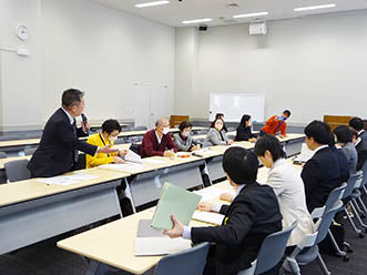 補聴器購入　国の助成を