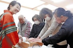 「五感に響く」オルゴール、耳の不自由な人も触れて感じる…認知症の高齢者には「まるで音の点滴のようだ」