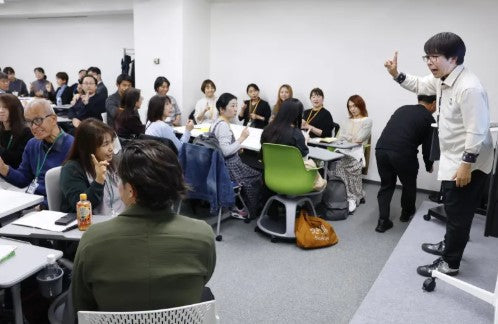 おもてなしへ国際手話学ぶ　デフリンピックに向け講習