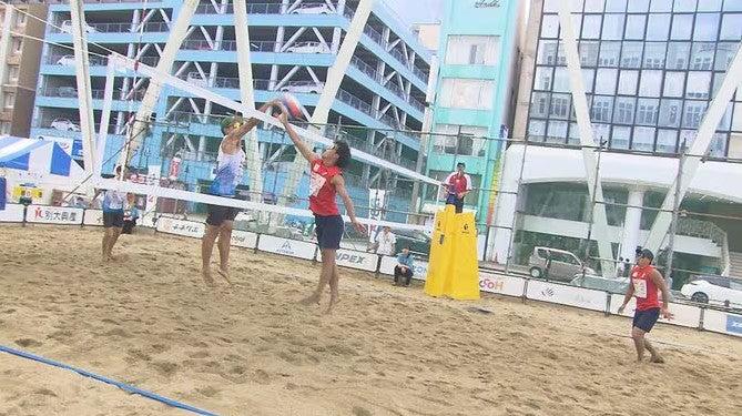 大分市中心部に“砂浜”出現　デフビーチバレー国際親善大会