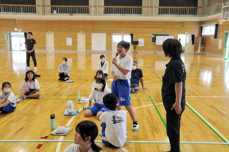 なみえ創成小（福島県浪江町）児童が手話学ぶ　１１月のデフリンピックに向け　日常の悩みや勉強法を質問