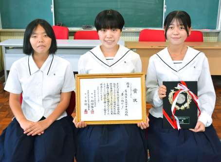 「級友の勇気と努力伝えたい」――先天性難聴の桃佳は夢を追った…ろう学校から決意の高校進学　不安が笑顔に変わる―ドキュメント番組は全国5位に輝いた　国分中央高放送部