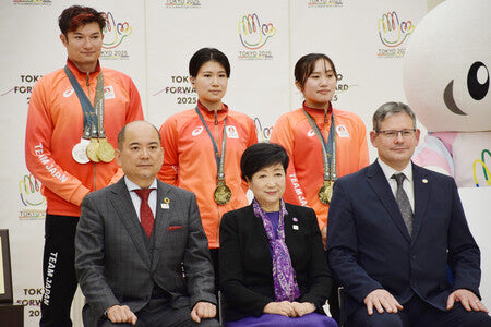 デフリンピック、「大会は大成功」＝会長、小池都知事に謝意