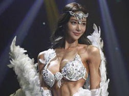 難聴ハンデを乗り越えた韓国初のプレイメイト　筋トレ美女伝説①イ・ヨンファ