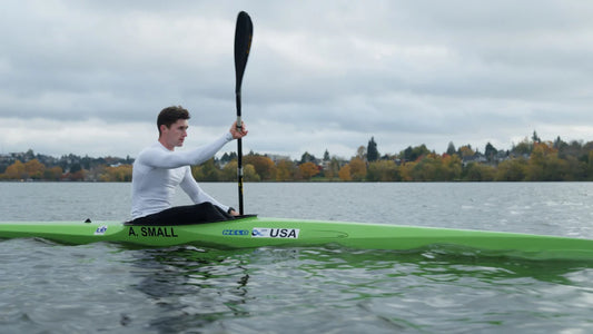 聴覚障害を持つオリンピック選手アーロン・スモールはいじめからパリで金メダルを目指すようになった：独占