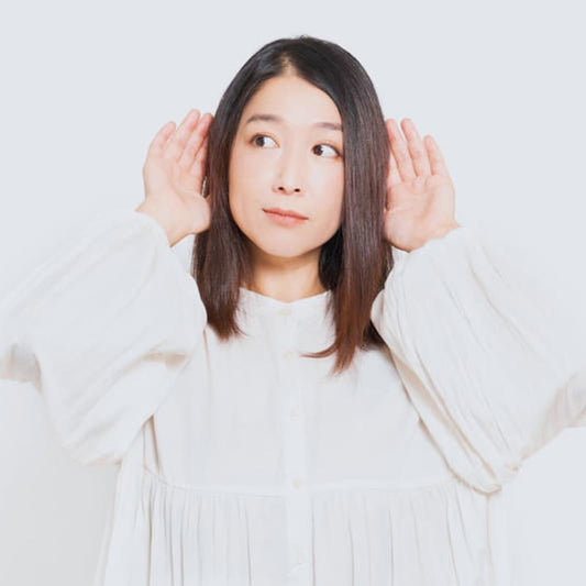 高齢者との会話が変わる？AI搭載の最新補聴器がスゴい