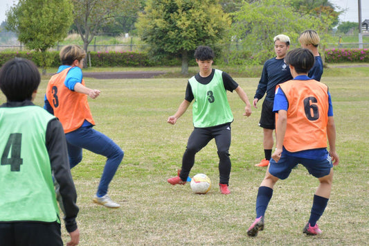 日本男子育成選抜チームのメンバーに選ばれた北川慶悟さん（中央）