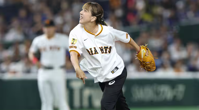 東京デフリンピック・卓球代表の亀沢理穂が始球式　金メダル取って「あのとき始球式やった…と見せたい」