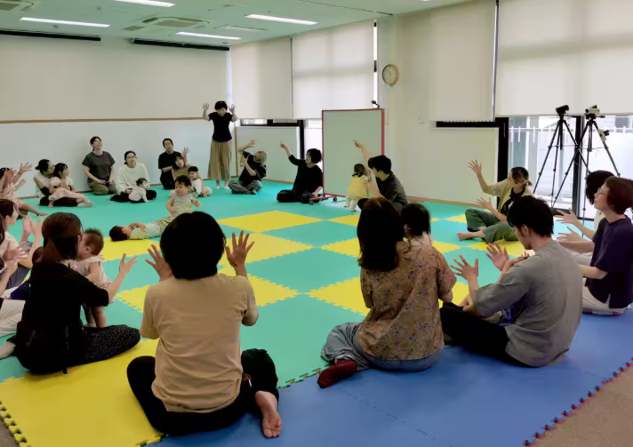 「人工内耳適合しない子供も」　手話推進法モデルのNPO、乳幼児から手話学ぶ機会提供
