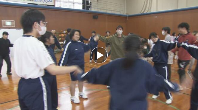 「表現のスイッチ早い」聴覚総合支援学校でダンスWS みんなでワカメに 富山