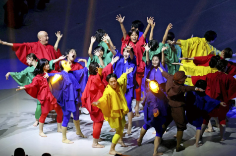 デフリンピック開会式、「１００年の１日」観客魅了…参加した人工内耳の２１歳「会場全体が一体になった」