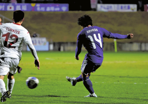 サッカー男子は誇れる「銀」…結果にこだわり快進撃、トルコに惜敗　