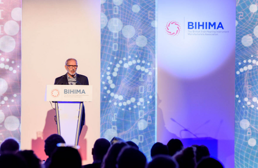 Widex は、自然な音と AI を組み合わせて、真にリアルな聴覚体験を実現します。