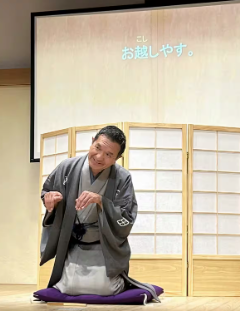 字幕付き、ゆにばーさる寄席　「聴覚にハンディがある子供にも見せたい」桂小春団治さん