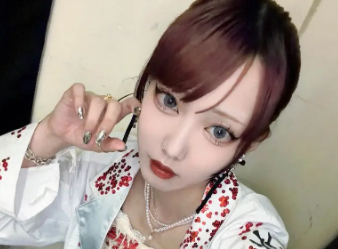歌手・折原伊桜