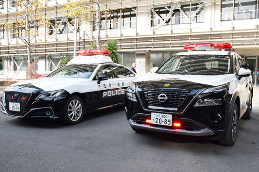視覚で違いが判別可能に　緊急走行時に0・5秒に1回点滅する新型赤色灯を搭載したパトカー　埼玉県警が導入　聴覚障害者に配慮