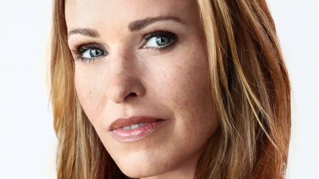 沈黙から銀幕へ：女優ティファニー・ストーズと聴覚擁護者としての予期せぬ役割