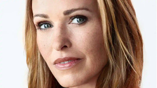 沈黙から銀幕へ：女優ティファニー・ストーズと聴覚擁護者としての予期せぬ役割