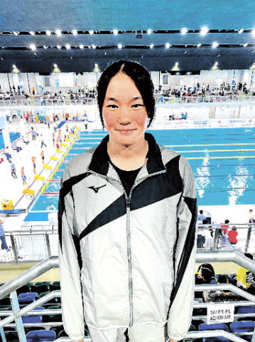 日本パラ水泳　串田(県岐阜商高)日本新Ｖ　聴覚障害女子１００平
